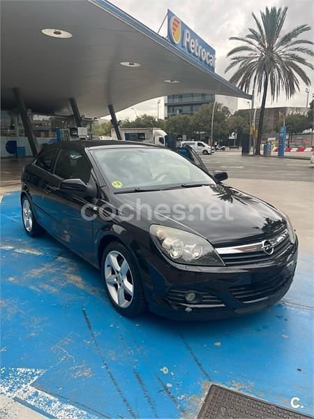 Negro Usado 2007 Opel Astra GTC Sport Berlina | 3800 € (Precio justo) - Imagen 1/4