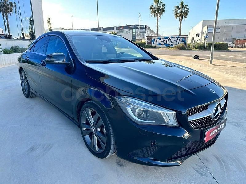 Usado Mercedes CLA200 Urban 136 CV (100 kW) 2015 Negro Berlina