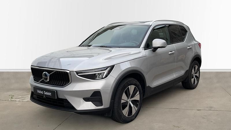 Otro Usado 2025 Volvo XC40 Core SUV | 33.990 € - Imagen 1/4
