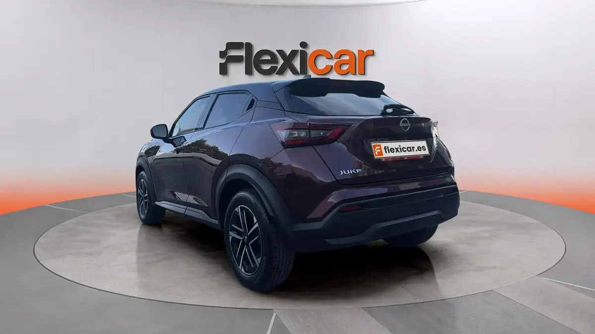 Usado Nissan Juke N-Connecta 114 CV (83 kW) 2025 Violeta SUV