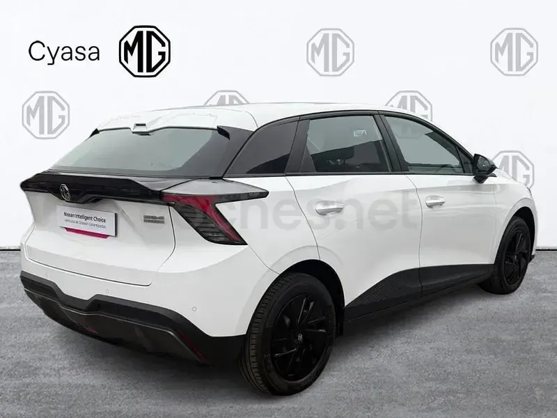 Usado MG MG4 EV 2023 Eléctrico Utilitario