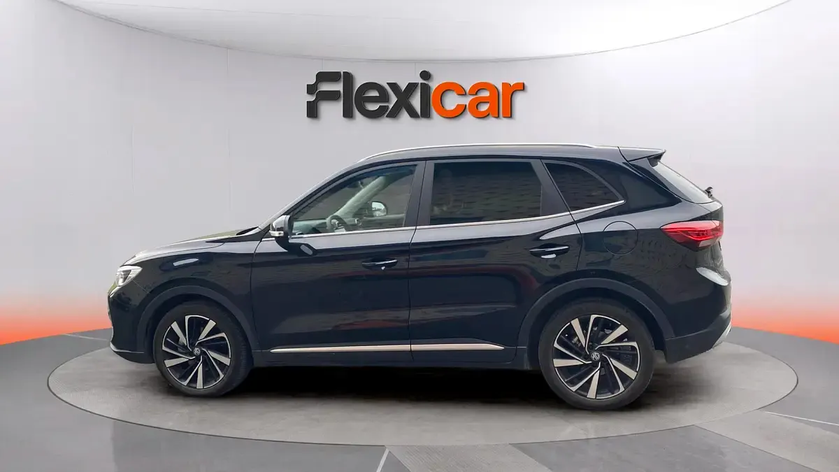 Usado MG ZS Luxury 197 CV (144 kW) 2024 Negro SUV