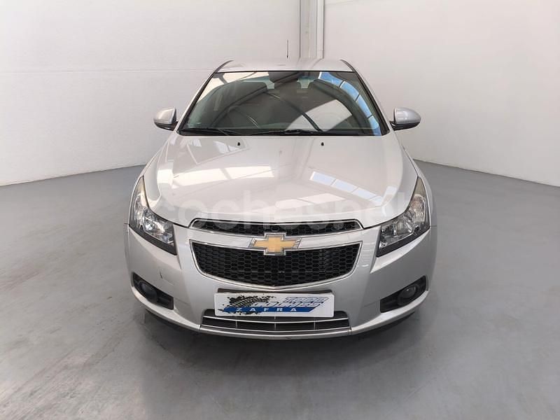 Gris / plata Usado 2012 Chevrolet Cruze LTZ Berlina | 5500 € - Imagen 1/4