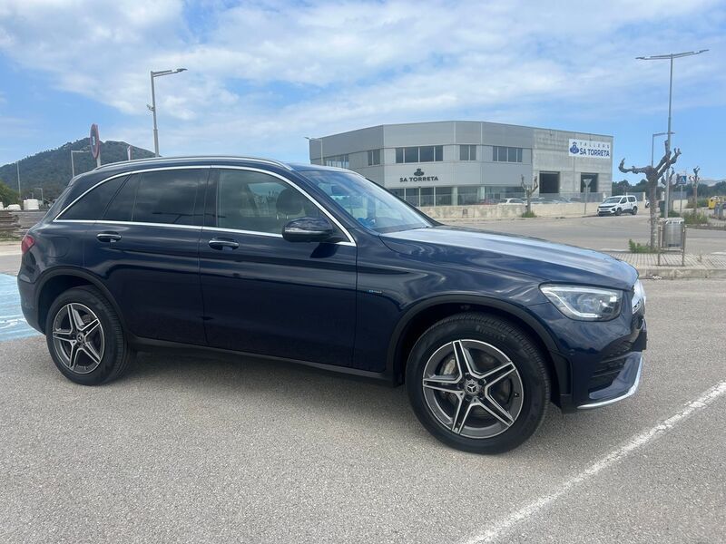 Azul Usado 2021 Mercedes GLC300 SUV | 43.900 € (Buen precio) - Imagen 1/4