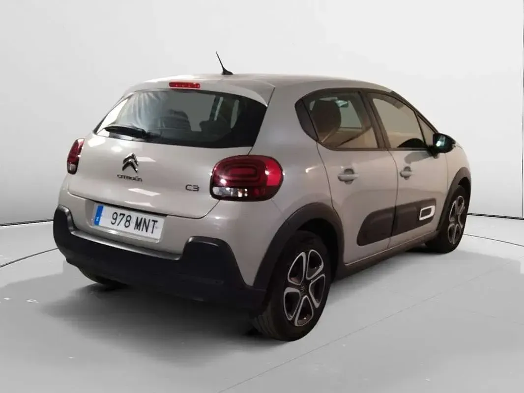 Usado Citroën C3 Feel 82 CV (60 kW) 2023 Gris Utilitario
