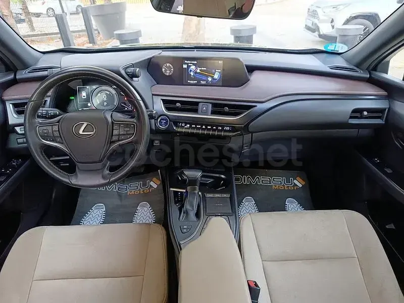 Usado Lexus UX Executive Line 184 CV (135 kW) 2020 Negro SUV