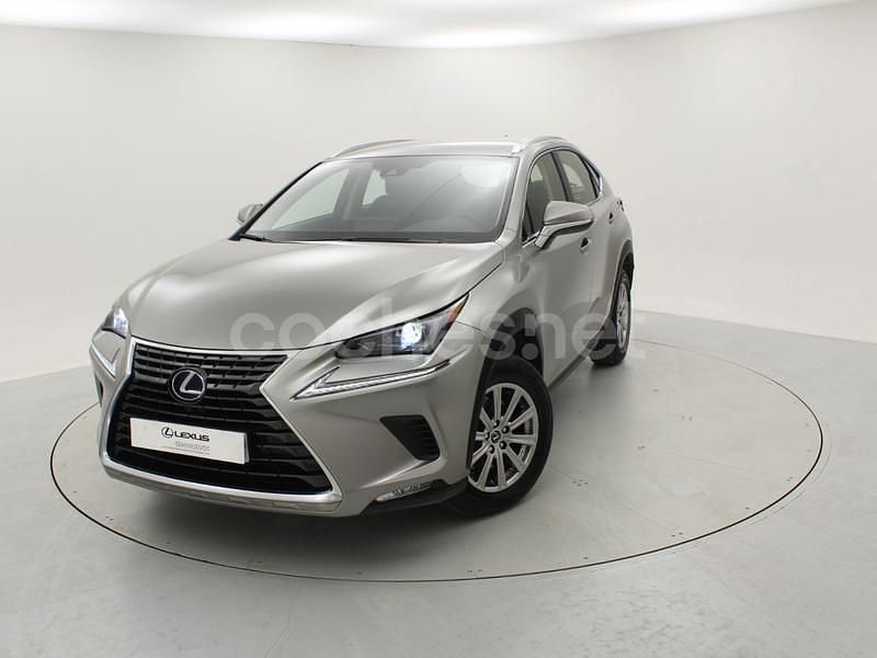 Gris / plata Usado 2020 Lexus NX300h Business Edition SUV | 29.825 € (Un poco caro) - Imagen 1/4