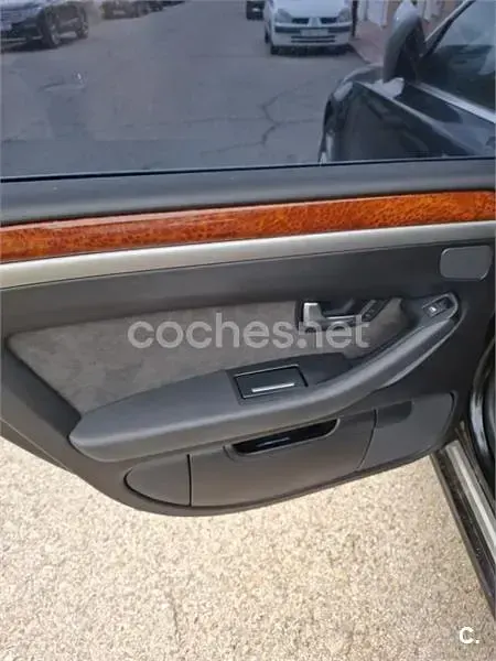 Usado Audi A8 350 CV (257 kW) 2007 Negro Berlina