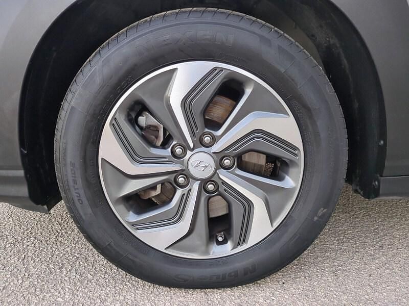Usado Hyundai Kona 141 CV (103 kW) 2022 Gris SUV