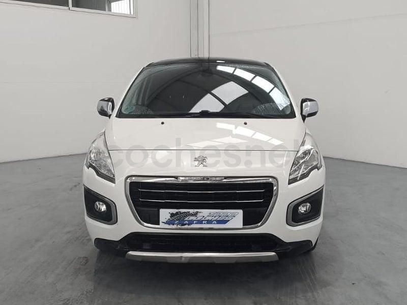 Usado Peugeot 3008 Access 120 CV (88 kW) 2014 Gris / plata Familiar