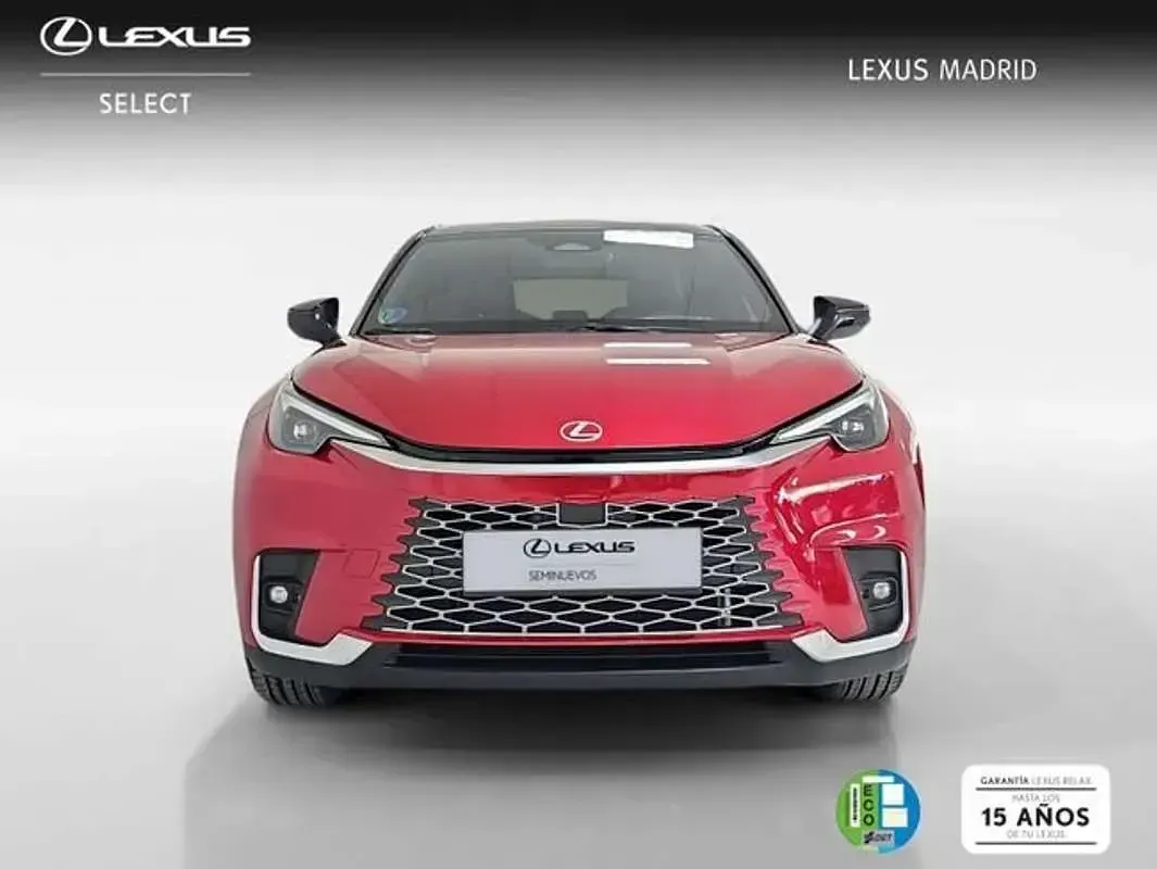 Usado Lexus LBX 136 CV (100 kW) 2024 Rojo SUV