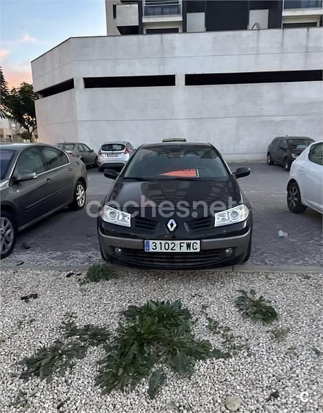 Negro Usado 2007 Renault Mégane Cabriolet Dynamique Descapotable | 2800 € (Precio justo) - Imagen 1/2