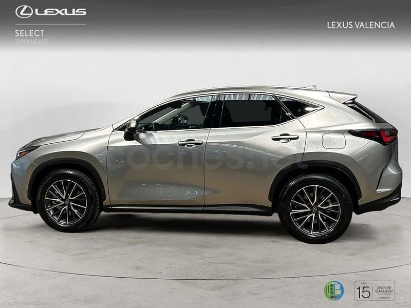 Usado Lexus NX450h+ 306 CV (225 kW) 2025 Gris / plata SUV