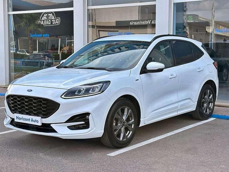 Usado Ford Kuga ST-Line 120 CV (88 kW) 2022 Blanco SUV
