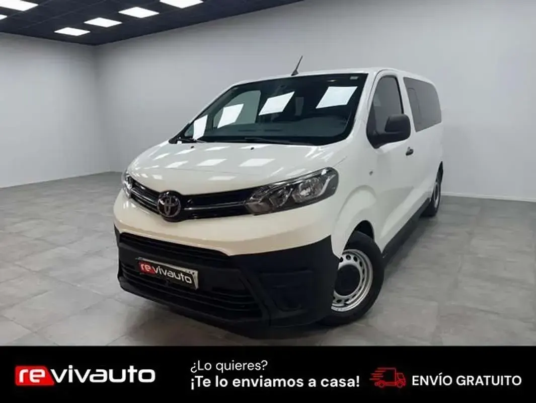 Usado Toyota Proace Advance 120 CV (88 kW) 2022 Blanco Monovolumen