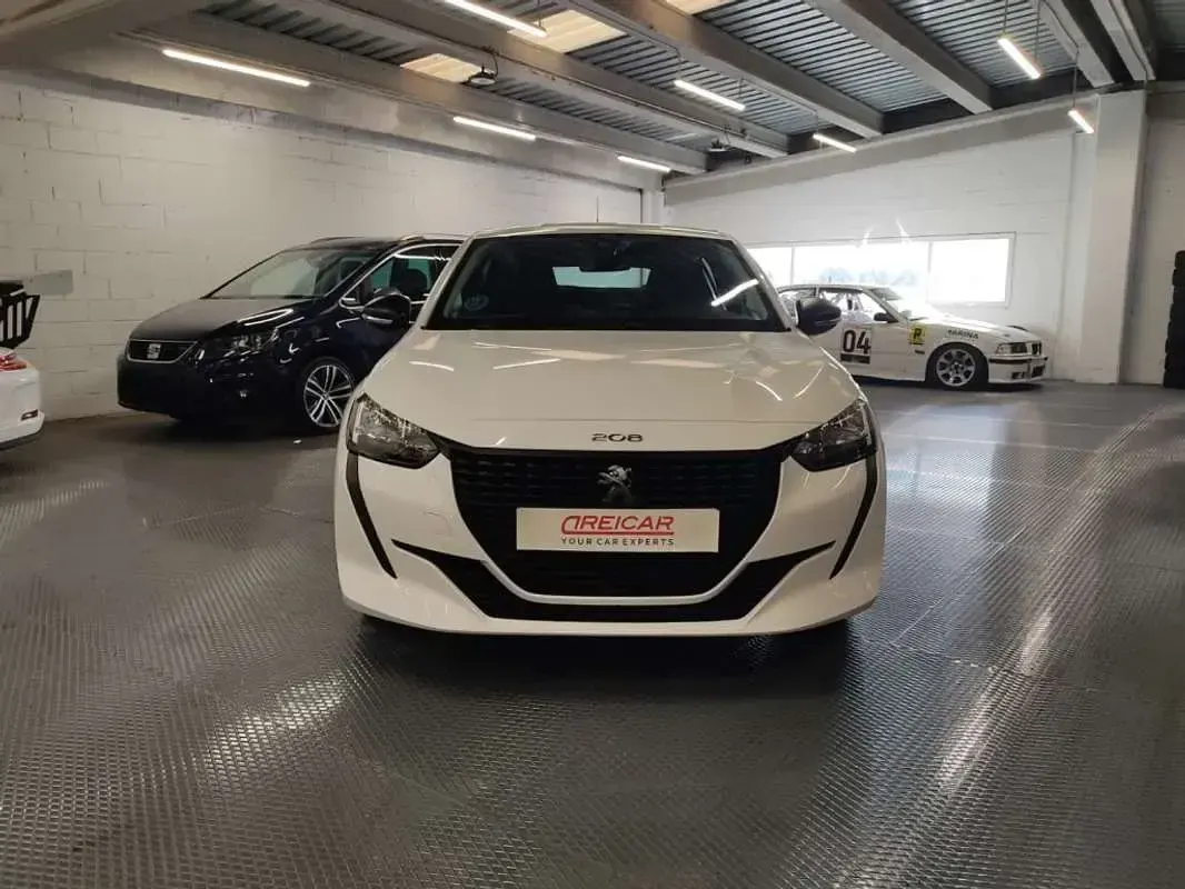 Usado Peugeot 208 Active 75 CV (55 kW) 2022 Blanco Utilitario