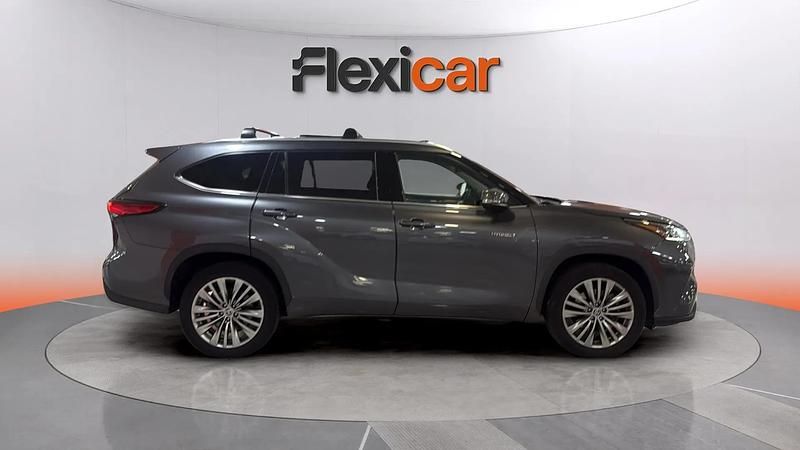 Usado Toyota Highlander Advance 246 CV (180 kW) 2021 Gris SUV