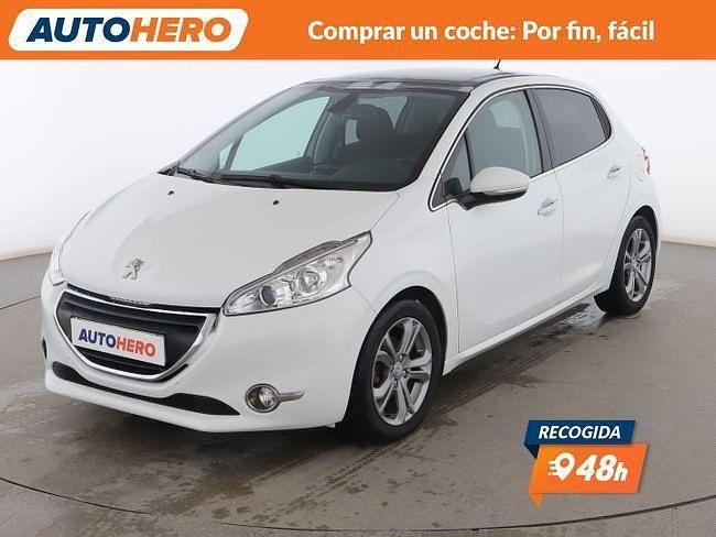 Blanco Usado 2014 Peugeot 208 Allure Utilitario | 8399 € (Precio justo) - Imagen 1/3