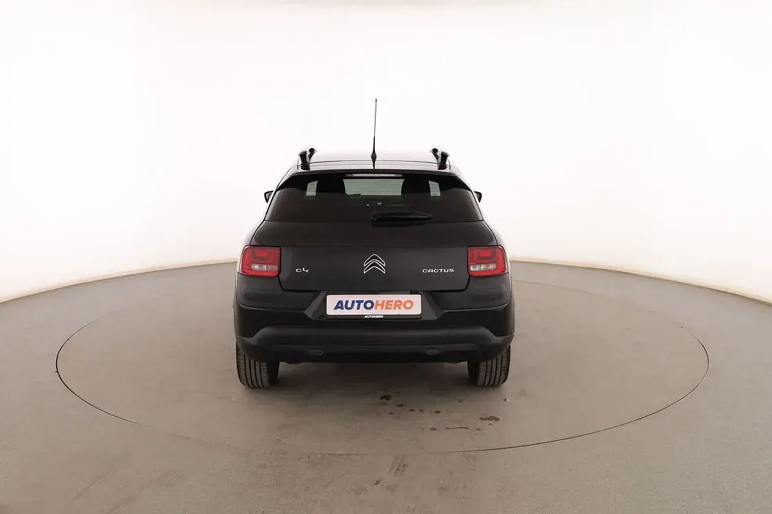 Usado Citroën C4 PureTech 110 CV (80 kW) 2017 Negro SUV