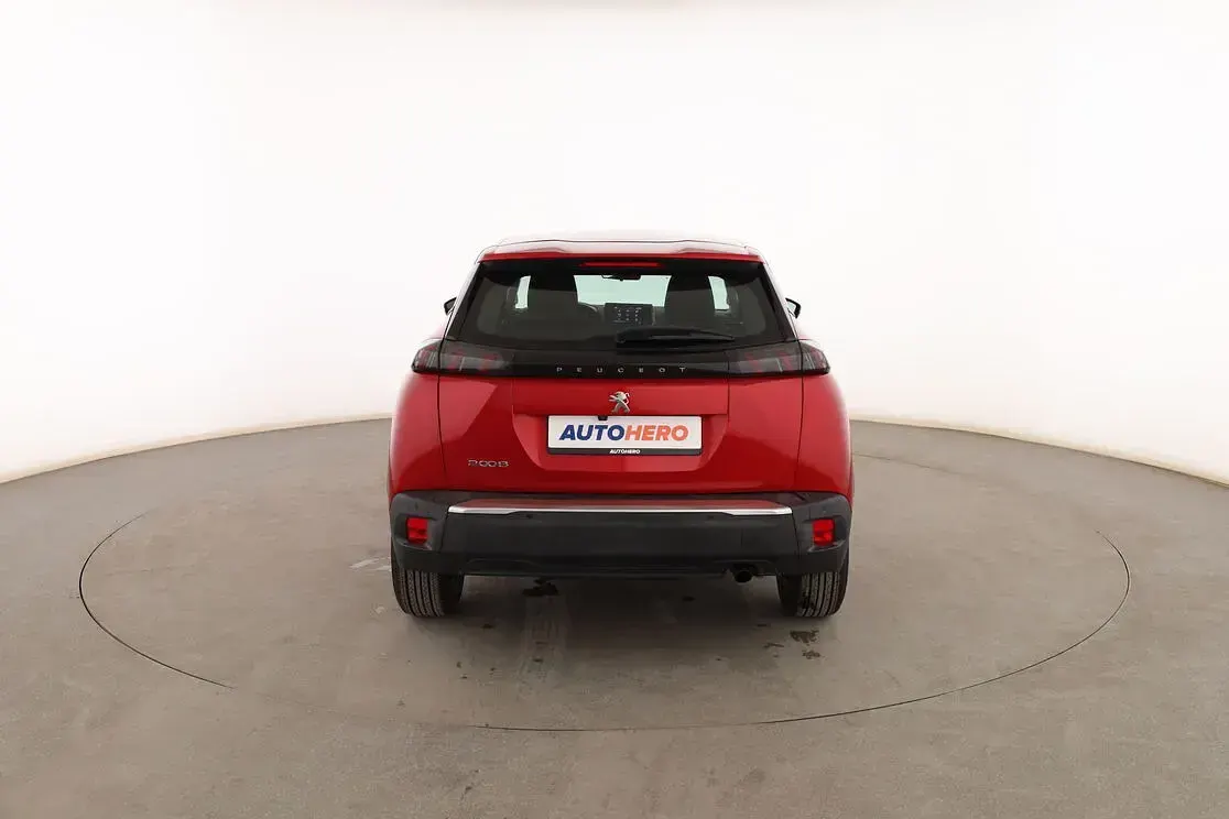 Usado Peugeot 2008 Active 102 CV (75 kW) 2020 Rojo SUV