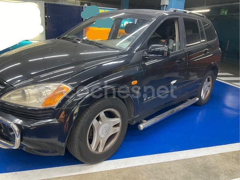 Negro Usado 2007 Ssangyong (KGM) Kyron Limited SUV | 3999 € - Imagen 1/4