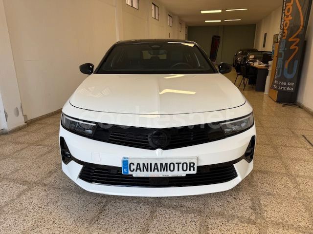 Blanco Usado 2024 Opel Astra Berlina | 22.995 € (Super precio) - Imagen 1/4
