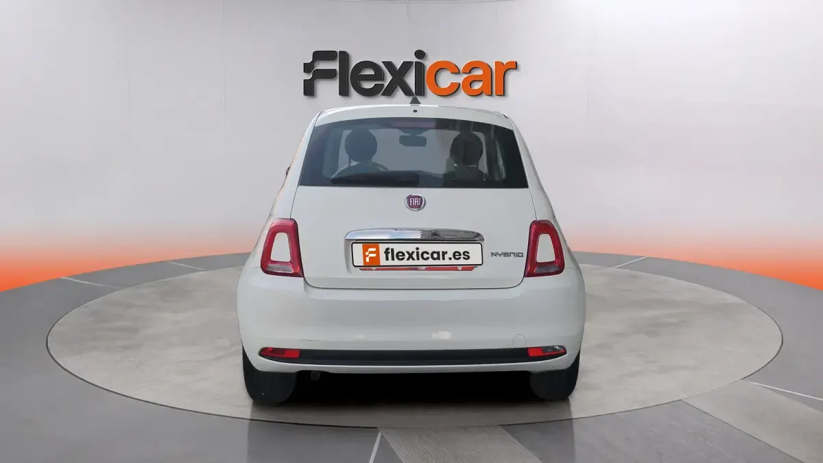 Usado Fiat 500 71 CV (52 kW) 2023 Blanco Berlina