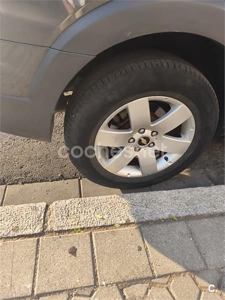 Usado Chevrolet Captiva LS 127 CV (93 kW) 2010 Azul SUV