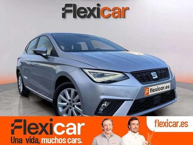 Gris Usado 2022 Seat Ibiza Style Utilitario | 12.490 € (Buen precio) - Imagen 1/4