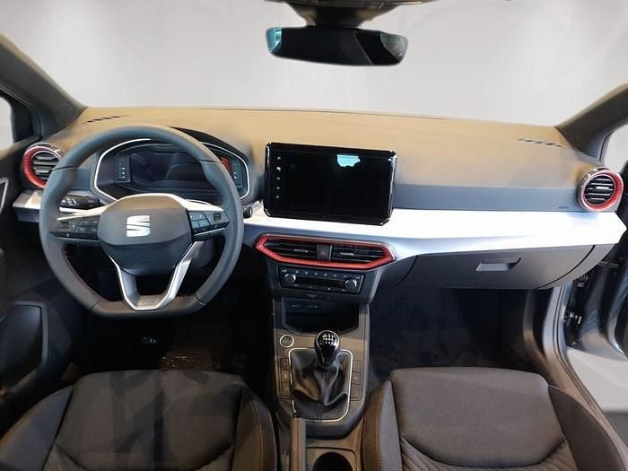 Usado Seat Ibiza FR 115 CV (84 kW) 2025 Gris Utilitario