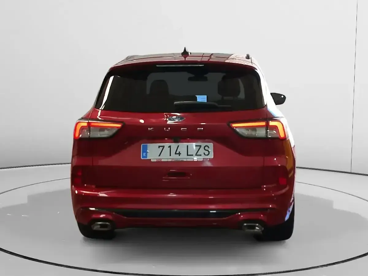 Usado Ford Kuga ST-Line 150 CV (110 kW) 2022 Rojo SUV