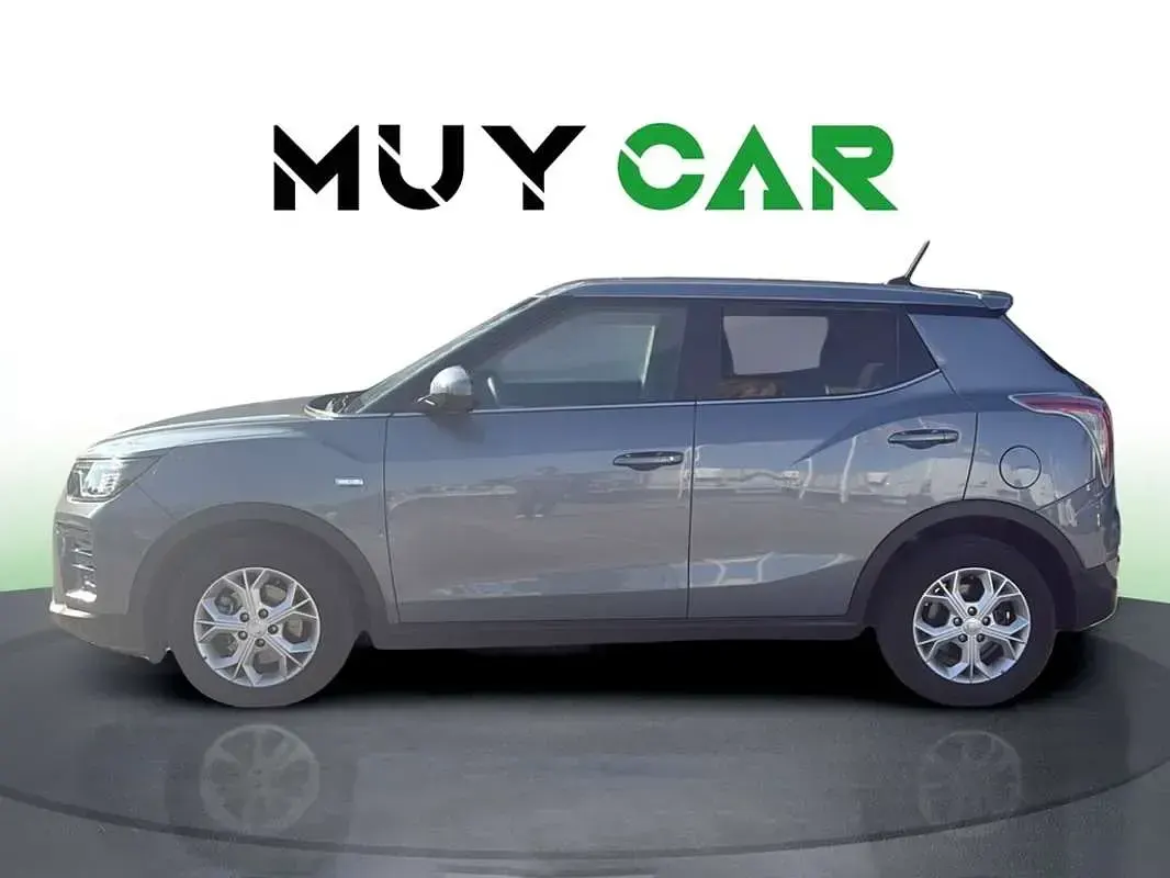 Usado SsangYong Tivoli 135 CV (99 kW) 2024 Gris SUV