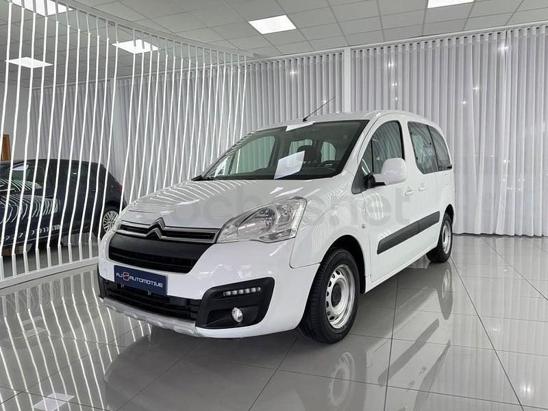 Usado Citroën Berlingo Feel 100 CV (73 kW) 2018 Blanco Monovolumen