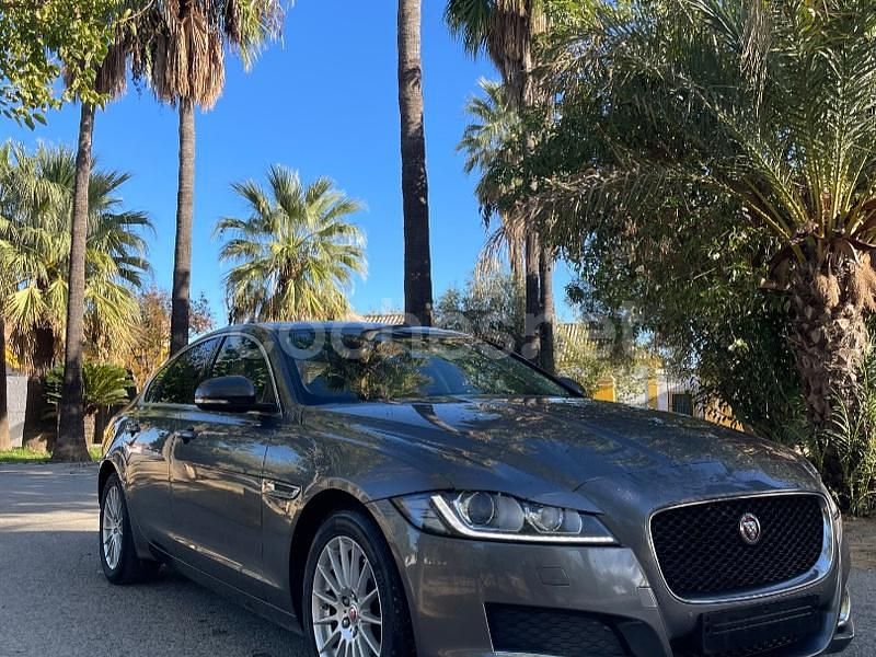 Usado Jaguar XF Prestige 163 CV (119 kW) 2016 Gris / plata Berlina