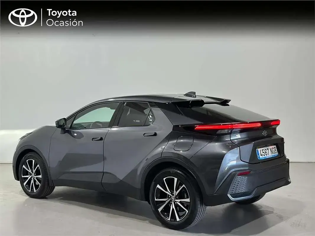 Usado Toyota Auris Advance 136 CV (100 kW) 2025 Utilitario
