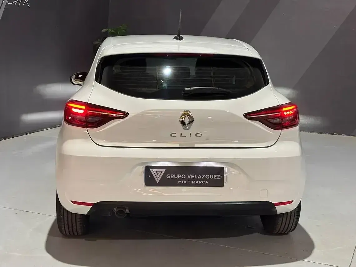 Usado Renault Clio V Business 100 CV (73 kW) 2022 Blanco Berlina