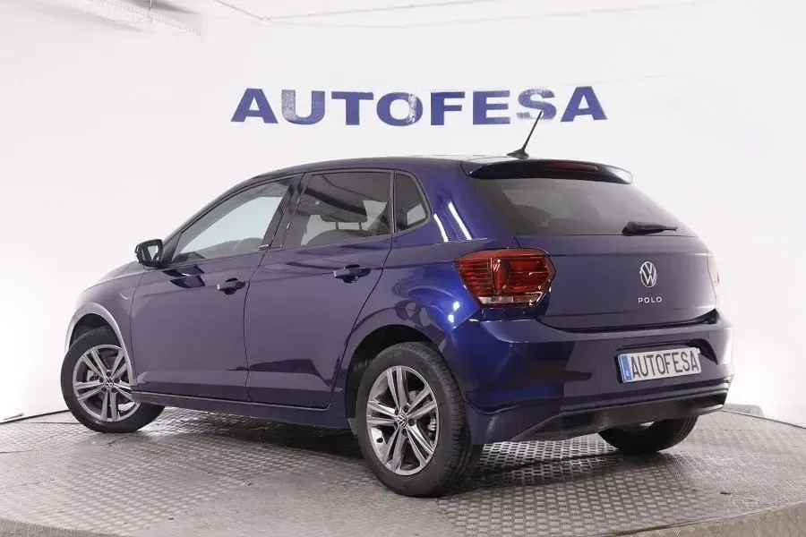 Usado VW Polo United 110 CV (80 kW) 2021 Azul Utilitario