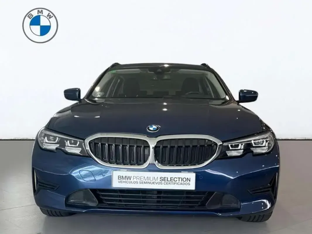 Usado BMW 318 150 CV (110 kW) 2021 Azul Familiar