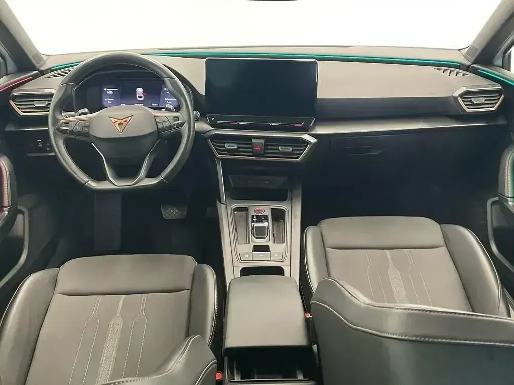 Usado Cupra Leon 150 CV (110 kW) 2023 Blanco Familiar