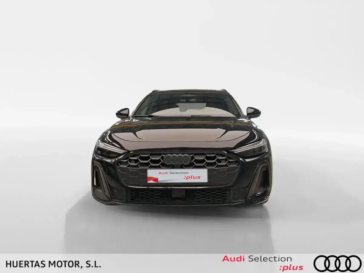 Usado Audi A5 Basis 204 CV (150 kW) 2025 Negro Familiar