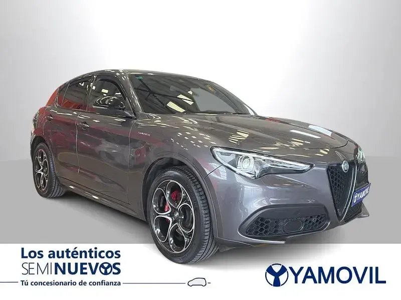 Usado Alfa Romeo Stelvio Veloce 280 CV (205 kW) 2022 Gris / plata SUV