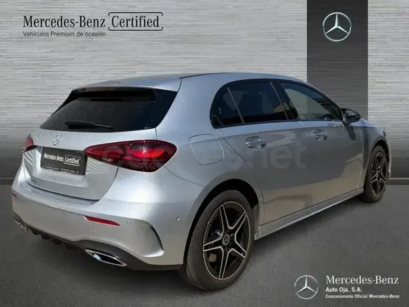 Usado Mercedes A250 218 CV (160 kW) 2025 Gris / plata Berlina
