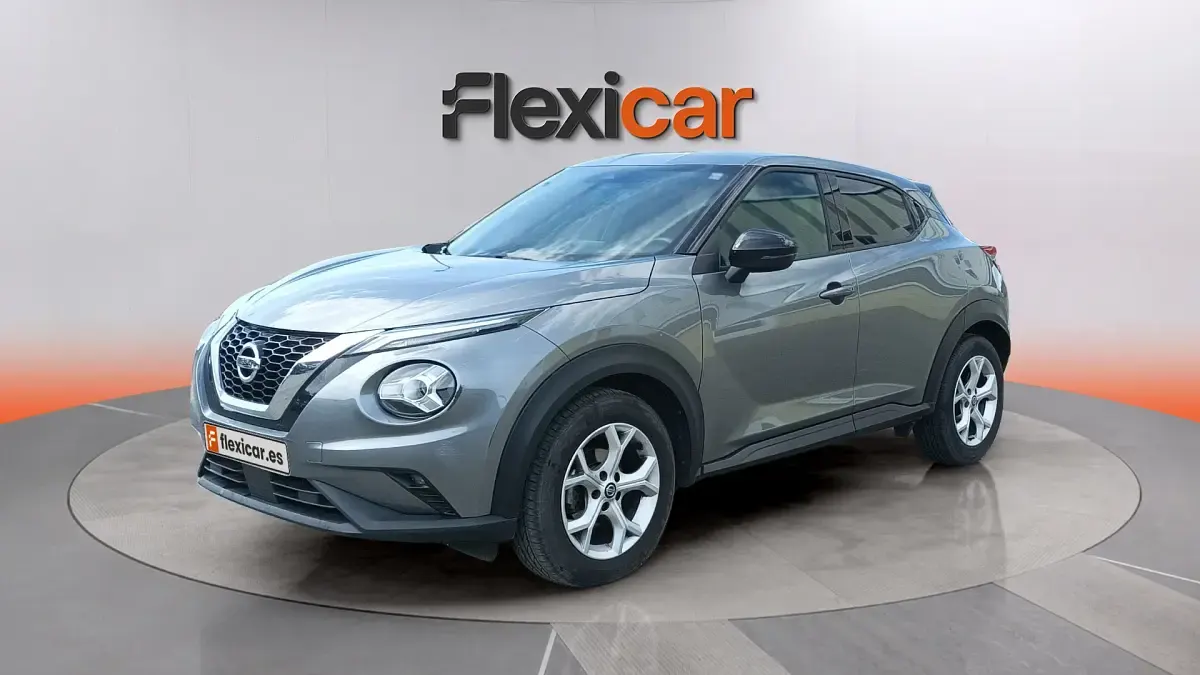 Usado Nissan Juke Acenta 114 CV (83 kW) 2021 Gris SUV