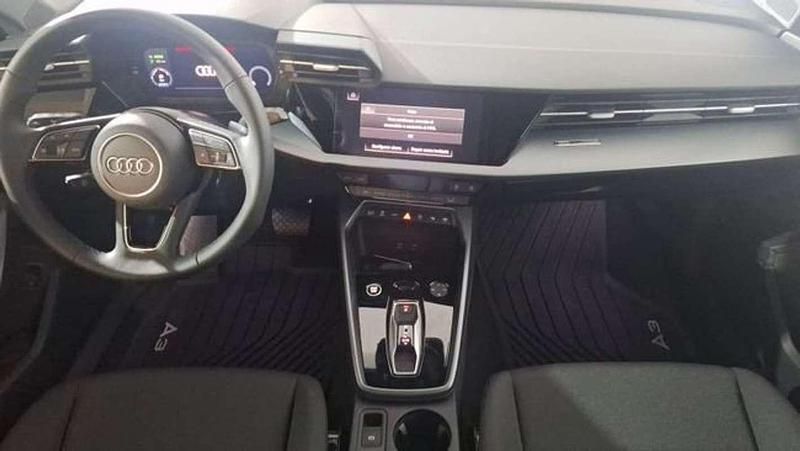 Nuevo Audi A3 204 CV (150 kW) 2025 Blanco Berlina