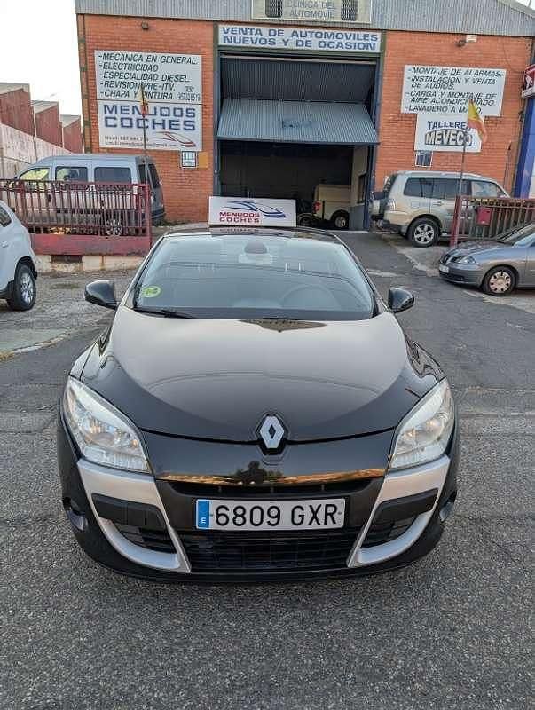 Usado Renault Mégane III 110 CV (80 kW) 2010 Negro Coupe