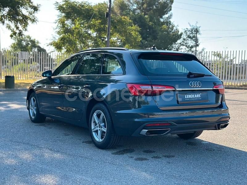 Usado Audi A4 Advanced Plus 136 CV (100 kW) 2022 Gris / plata Familiar