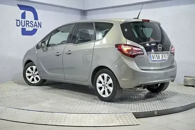 Usado Opel Meriva Selective 140 CV (102 kW) 2015 Marrón Monovolumen