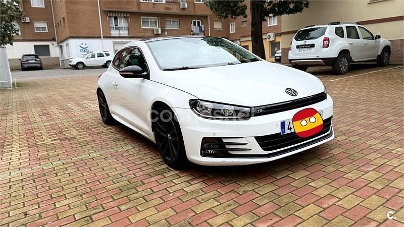 Usado VW Scirocco R-line 125 CV (91 kW) 2015 Blanco Coupe
