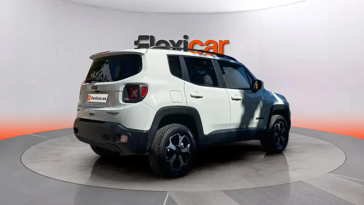 Usado Jeep Renegade Trailhawk 241 CV (177 kW) 2022 Blanco SUV