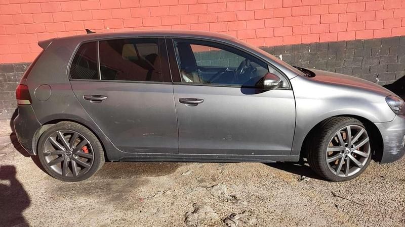 Usado VW Golf VI GTD 170 CV (125 kW) 2010 Gris Utilitario